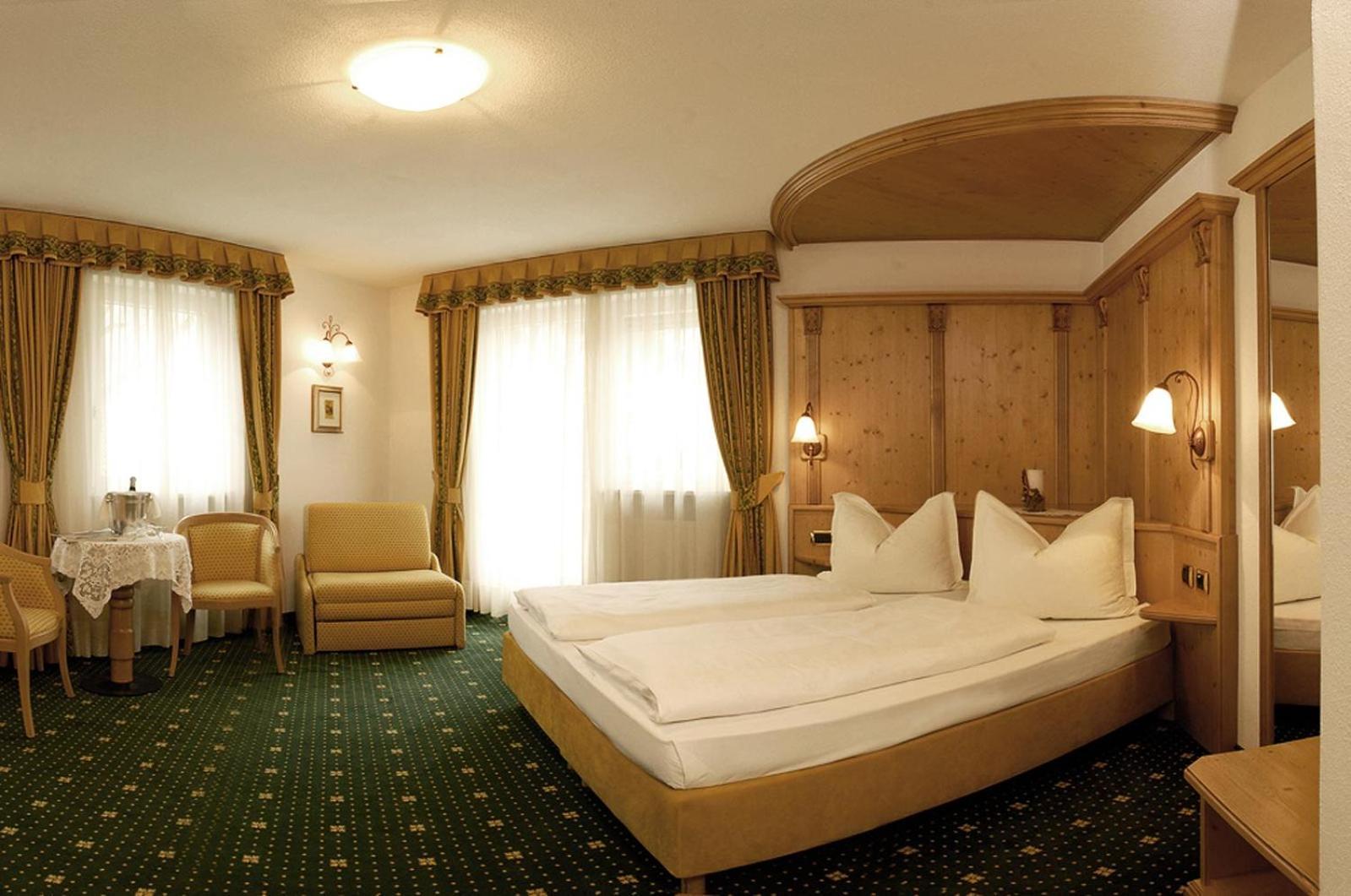 Hotel Maria Ортизеи Экстерьер фото