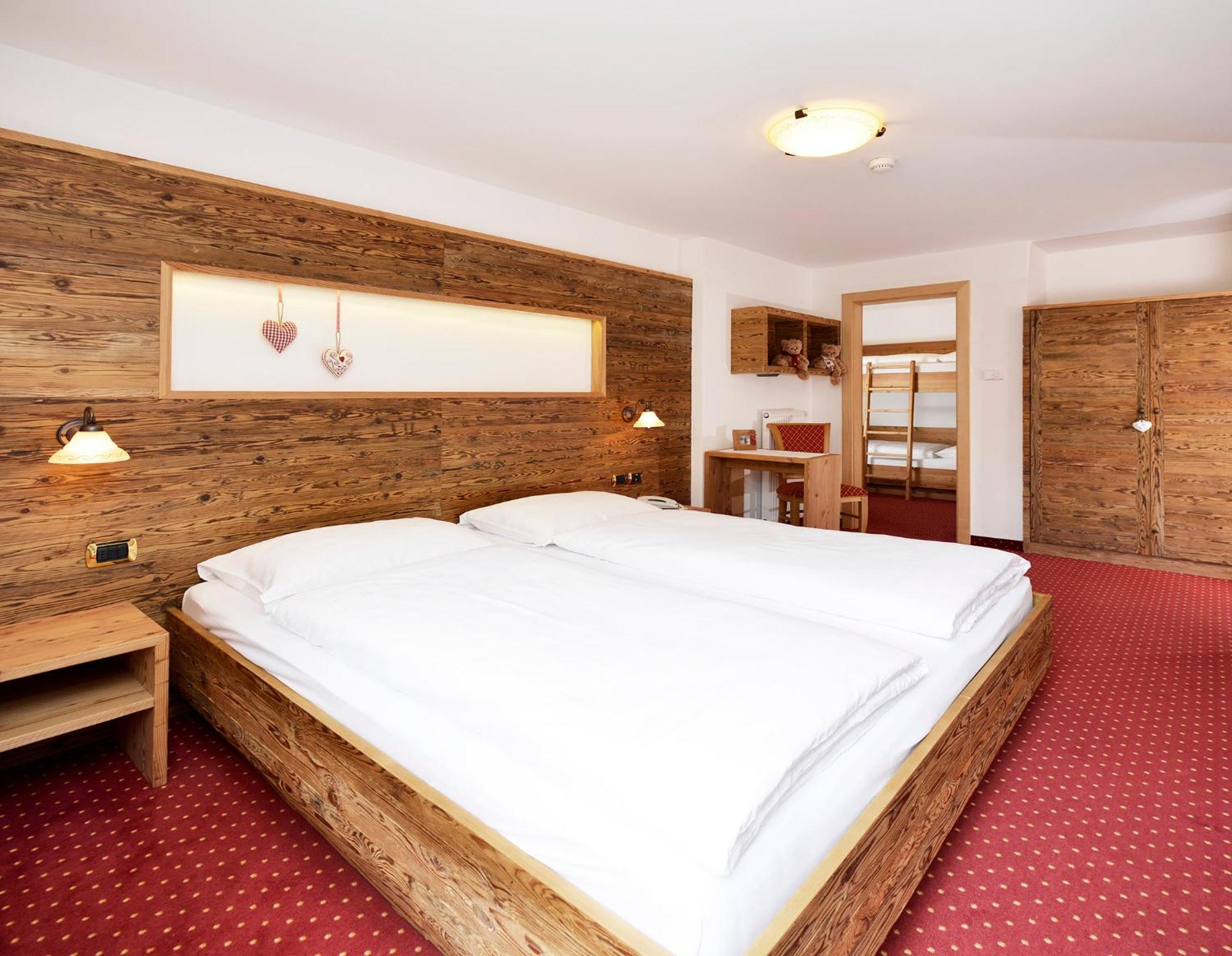 Hotel Maria Ортизеи Экстерьер фото