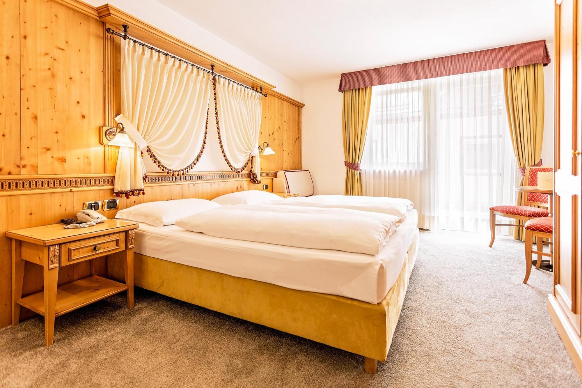 Hotel Maria Ортизеи Экстерьер фото