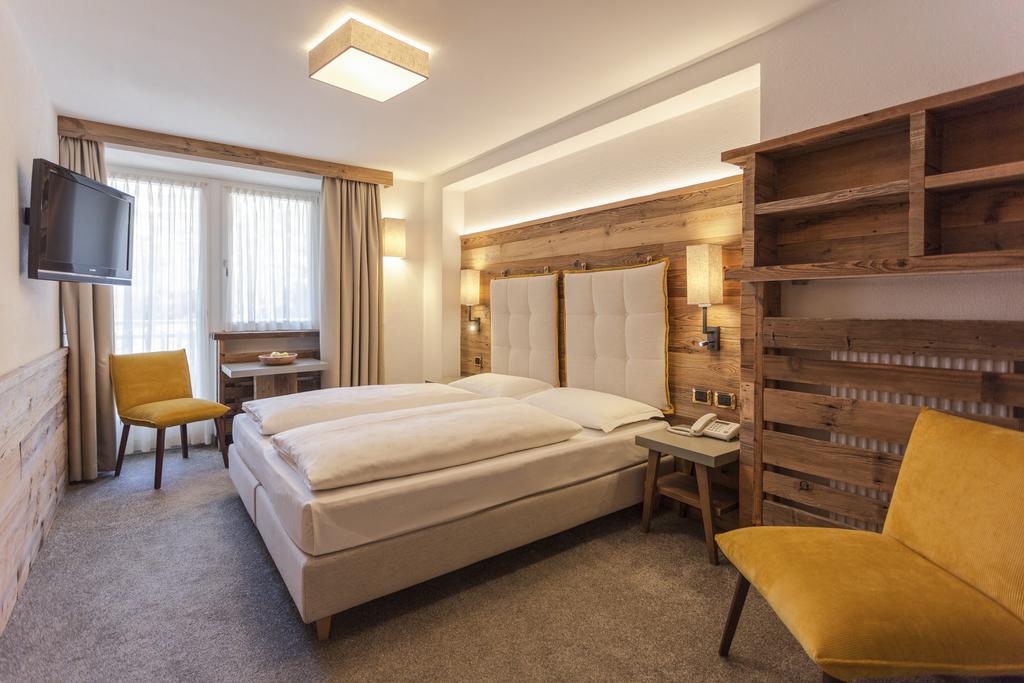 Hotel Maria Ортизеи Экстерьер фото